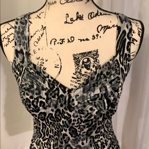 ‼️cute too! Size large.Excellent condition 3/$20 - Picture 2 of 5